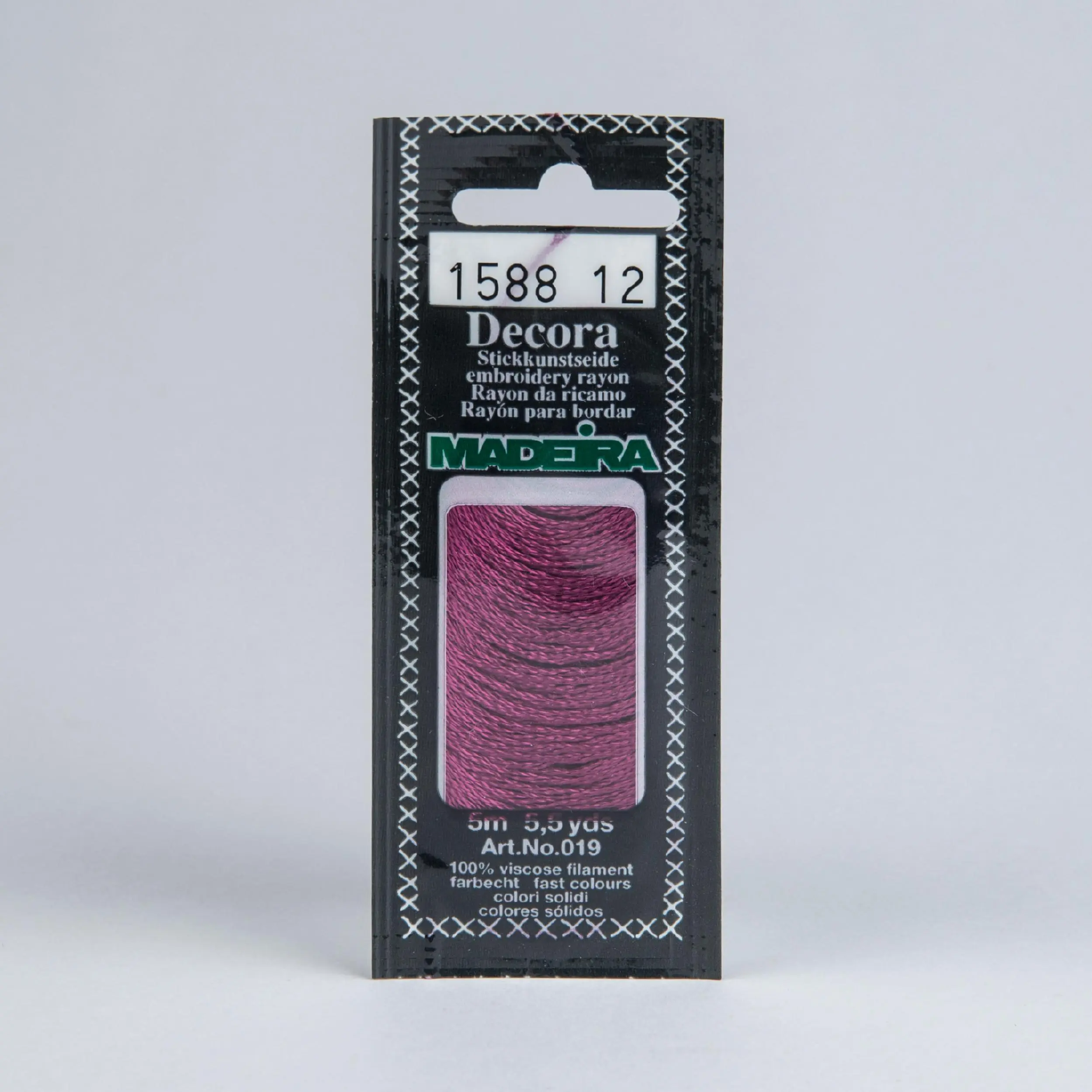 1588 Decora Madeira 5 m 4-х шарові філамент 100% віскоза