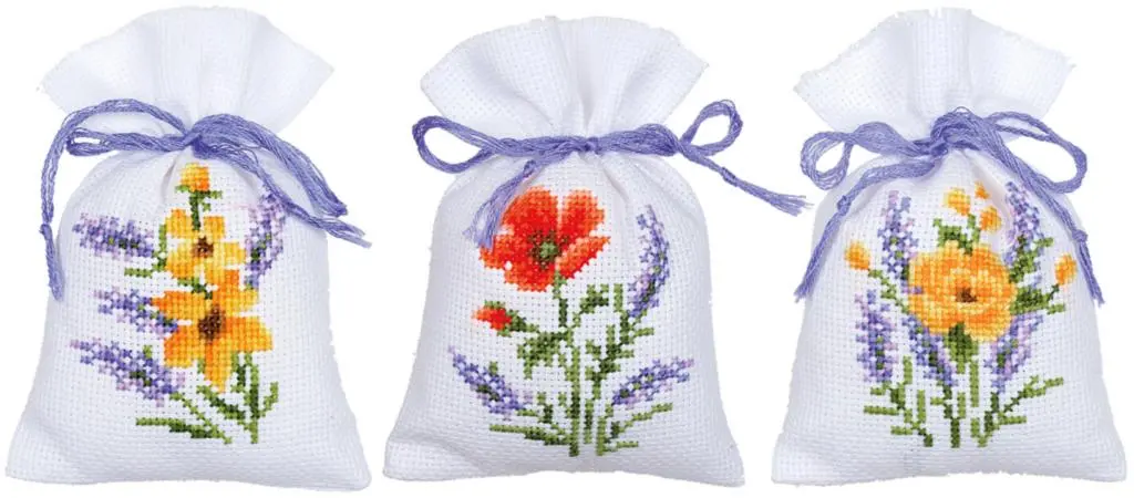 PN-0165143 Набір для вишивання хрестом (мішечки для саше) Vervaco Flowers and lavender Квіти та лаванда