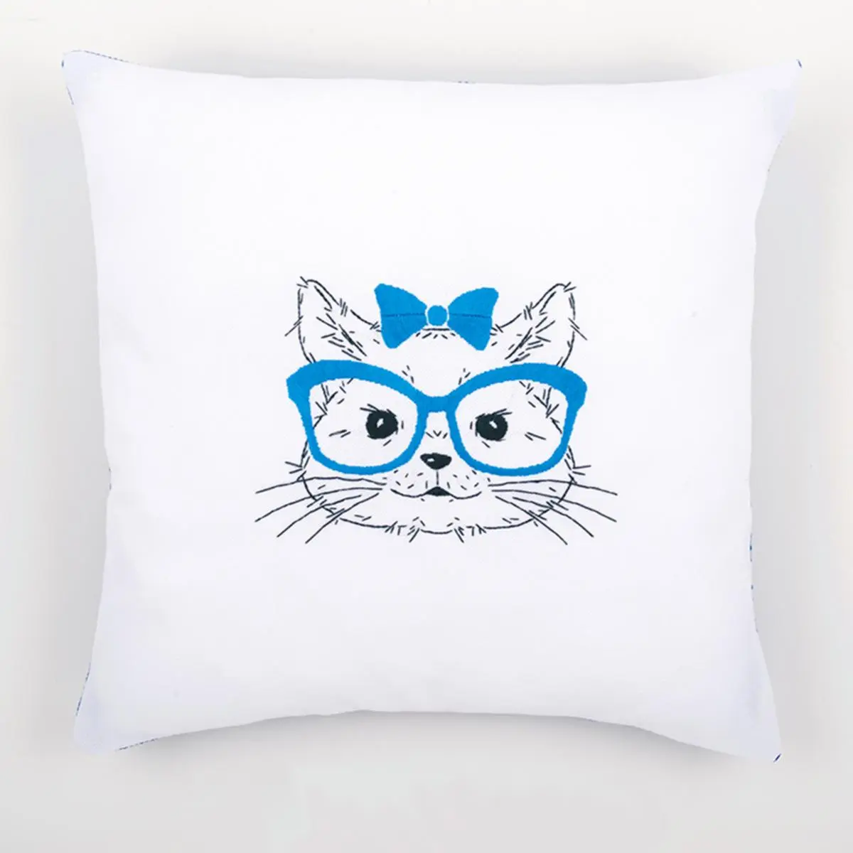 PN-0155965 Набір для вишивання гладдю (подушка) Vervaco Cat With Blue Glasses Кішка у синіх окулярах 