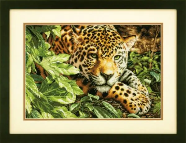 70-35300 Набір для вишивання хрестом DIMENSIONS Leopard in Repose Леопард, що відпочиває