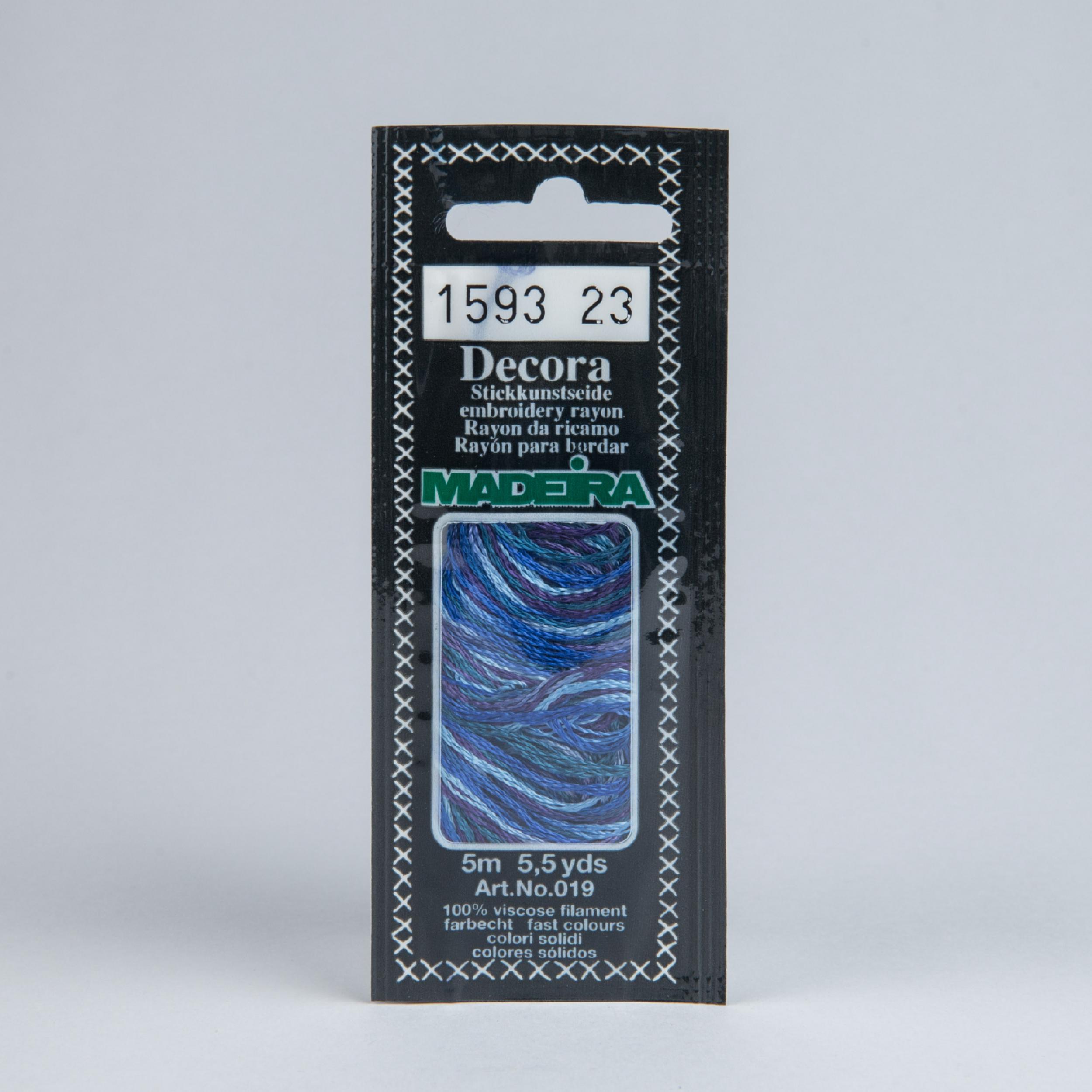 1593 Blue Lagoon Decora Madeira 5 m 4-х шарові філамент 100% віскоза