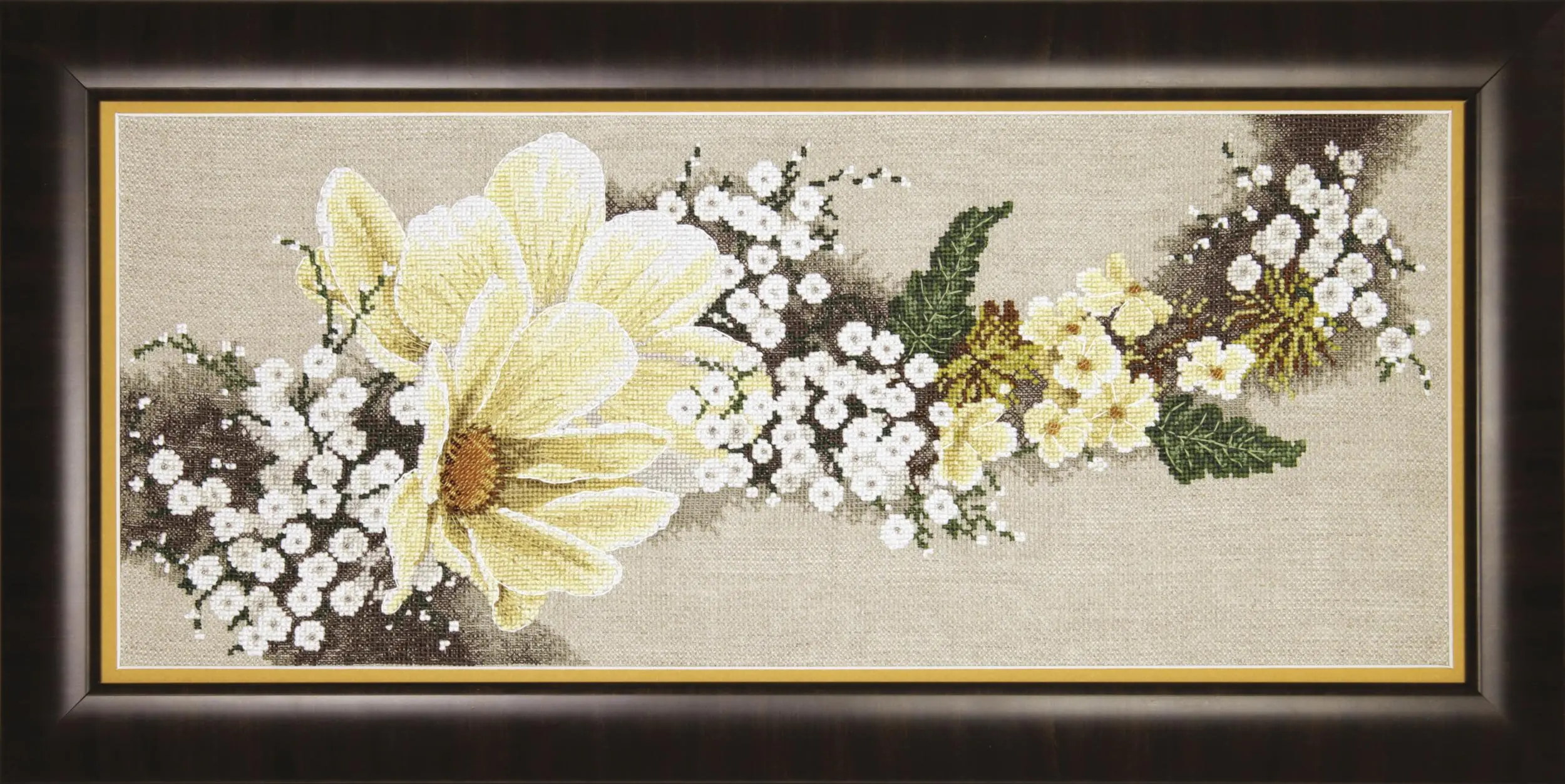 Набір для вишивання хрестиком Чарівна Мить М-301 Білі квіти