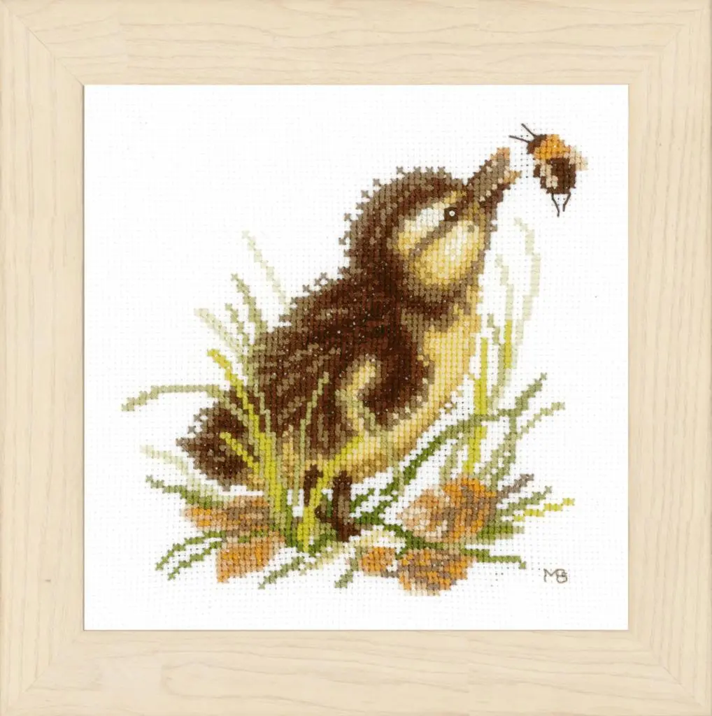 PN-0146977 Набір для вишивки хрестом LanArte Duckling and bumblebee Каченя і джміль