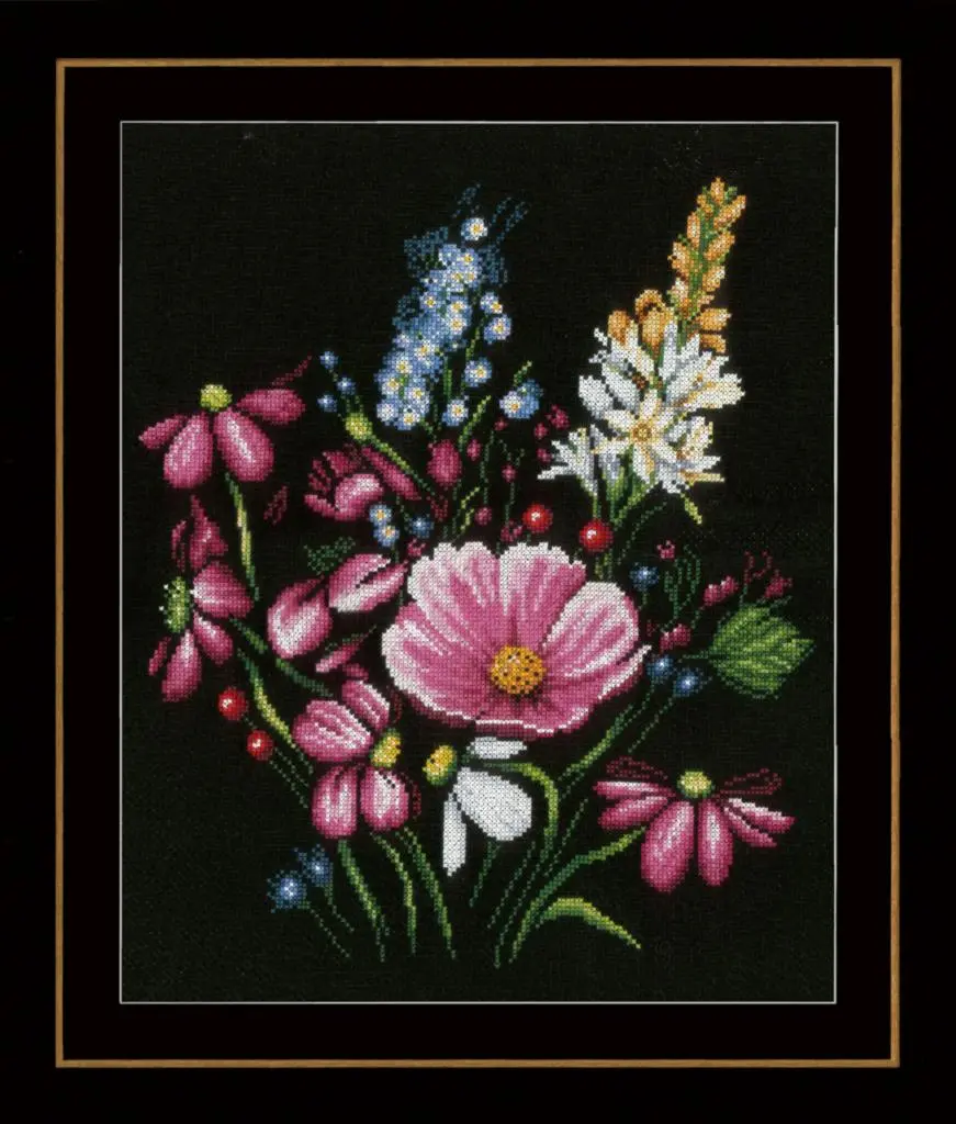 PN-0165380 Набір для вишивки хрестом LanArte Flowers Квіти