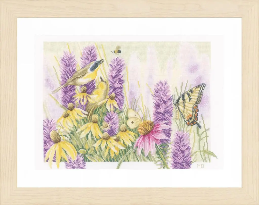 PN-0147541 Набір для вишивки хрестом LanArte Butterfly Bush and Echinacea Метелик та ехінацея