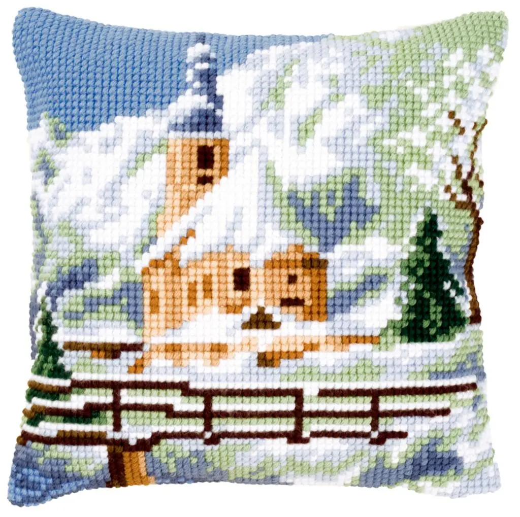 PN-0021806 Набір для вишивання хрестом (подушка) Vervaco Church in the snow Церква в снігу