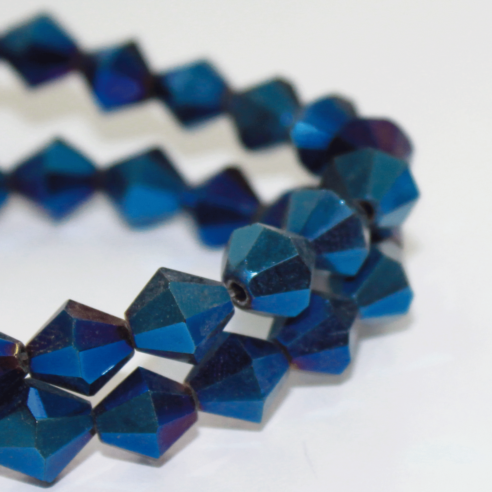 11304  BLUE/нитка Crystal Art намистини