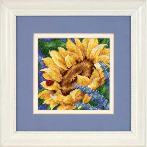 17066 Набір для вишивання (гобелен) DIMENSIONS Sunflower and Ladybug Соняшник та божа корівка